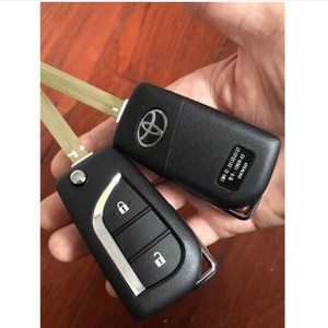 丰田卡罗拉凯美瑞雷凌锐志折叠遥控钥匙总成8a芯片汽车钥匙增配