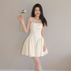 purityring 气质甜心 | 高质感法式杏色立体提花细吊带抹胸连衣裙