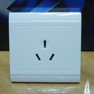 日本购o日本购美尚v6雅白86型暗装开关插座面板三孔插座面板x3孔