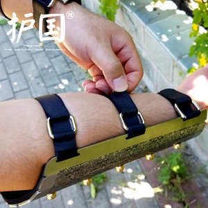 2222防砍护臂盾金属不锈钢战术铠甲d腕割刺玻璃刀划伤身具户外ba.