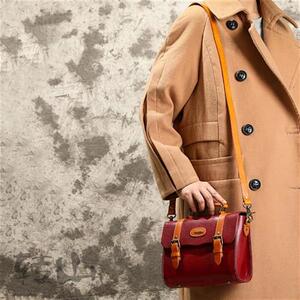 日本购转山复古手工皮具植鞣皮女包植鞣x皮邮差包 单肩手提剑桥包