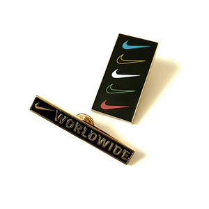 【hotsauce商铺】nike耐克现货 swoosh logo双色金属别针胸针徽章