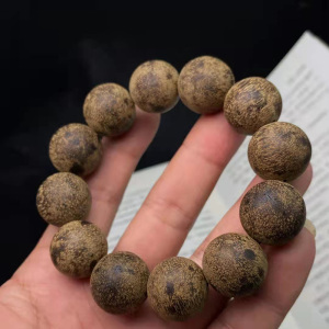 天然海南黄油格沉香木质原料佛珠念珠2.0手串情侣男女生通用手链