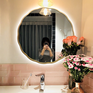 欧式智能浴室镜卫生间除雾带灯化妆镜子卧室梳妆台挂墙发光壁挂镜