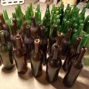 道具酒瓶砸头假酒瓶子空瓶摆件道具啤酒瓶砸头糖做的酒瓶子易碎