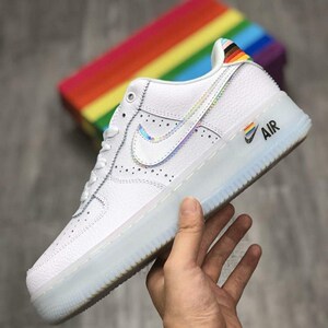 00fashion乐乐衣坊淘宝nike 耐克空军一号af1魔术贴换勾女子运动