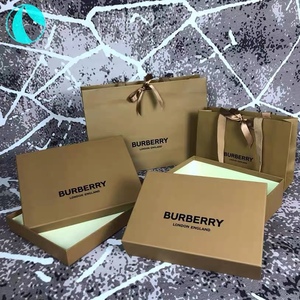 全新原板 巴宝莉 纸袋 礼品袋 围巾盒 包包盒子手提袋 防尘袋子