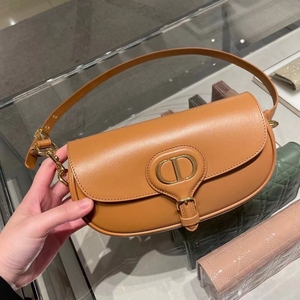 妮梵希代购dior/迪奥新款bobby牛皮单肩斜挎腋下包手提cd扣马鞍包