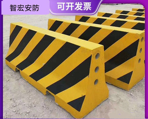 强哥小区物业高速公路挡车防撞水泥隔离墩路障混凝土公路分流水泥