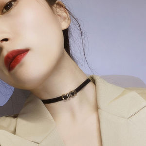 字母圈项圈锁骨链2022年新款脖颈链颈带简约choker黑色脖圈女款韩