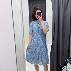 000人付款淘宝优衣库女装印花雪纺木耳领飘带打褶连衣裙(短袖 碎花
