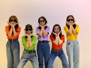 闺蜜团服装彩色大t恤女糖果色短袖生日聚会统一姐妹装出游六人三
