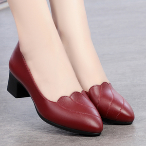 中年女鞋软底女妈妈鞋春秋款舒适女式中跟单鞋软皮真皮粗跟单皮鞋