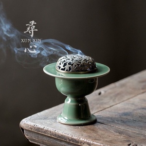 【喜香】越窑青瓷浮雕香炉家用陶瓷高足香熏炉室内复古沉香盘香炉