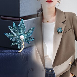 枫叶羊绒大衣胸针2022年新款潮气质ins网红简约外套配饰女防走光