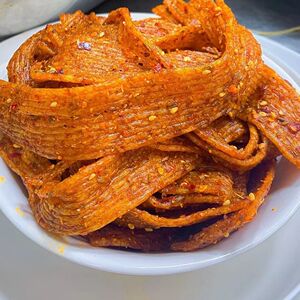 陕西手工辣条现做现发小零食零售小孩宝妈孕妇都可以吃的辣条