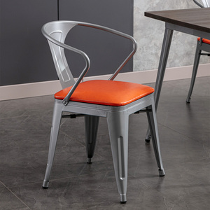 加大方凳带扶手铁艺餐椅子简约工业风金属靠背克莱因蓝餐桌椅组合