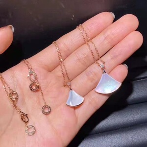 bvlgari/宝格丽扇贝项链18k玫瑰金白金镶钻满钻白贝母扇形项链女