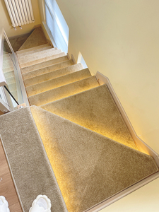 高级纯色楼梯踏步垫免胶自粘实木防滑家用可定制楼梯地毯台阶贴