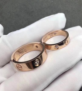 卡地亚 18k玫瑰金 经典款love戒指 单钻 男女 情侣 对戒四叶草园艺