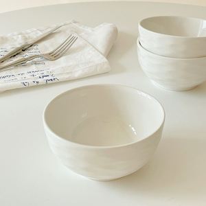 新疆包邮米饭碗陶瓷餐具家用法式简约白色酒店商用水纹浮雕小碗