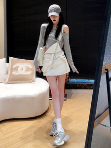 韩系时尚工装牛仔背带连体裤裙女夏新款洋气高腰显瘦减龄包臀短裤