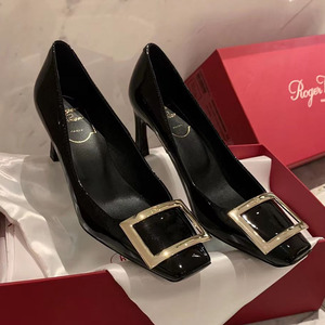 roger vivier/罗杰维维亚女鞋 2022冬季rv新款方扣单鞋婚鞋高跟鞋