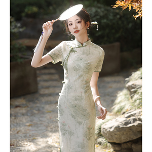 绿色旗袍夏季新款2024新中式改良年轻款少女日常可穿小个子连衣裙