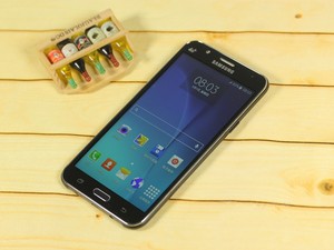 Samsung/三星 Galaxy SM-J7008老人机男女士学生机通用拍照手机