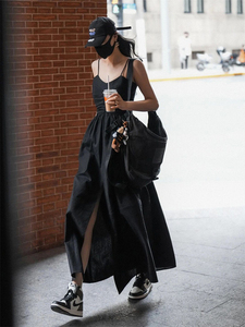 夏季港味复古高冷御姐风法式黑色吊带气质高级感连衣裙女神长裙子