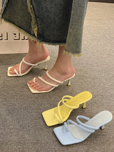 三福2024新款法式方头套脚趾凉拖鞋女夏季外穿性感细跟一字带高跟