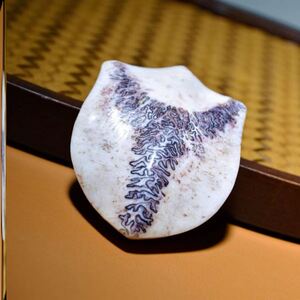 鹿骨牌纹路骨雕手工精工手把件文玩雕刻鹿骨三界牌挂件纯手工原料