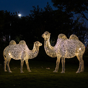 户外园林景观不锈钢镂空骆驼雕塑公园广场小区草坪马装饰发光摆件