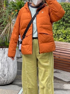 素然羽绒服女士2023冬季新款都市户外运动轻量防水橙色两面穿外套