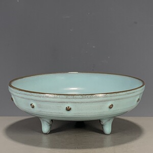 古玩瓷器收藏宋代汝窑皇宋宫款铁胎鼓钉洗杂项收藏摆件