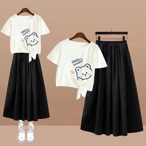 设计感时尚套装女夏季学生韩版休闲短袖t恤+超仙显瘦半身裙两件套