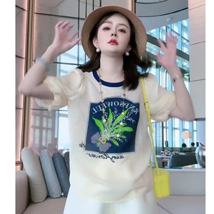 新款宽松短款上衣2024夏装印花设计短袖女T恤流行美式纯棉服饰潮