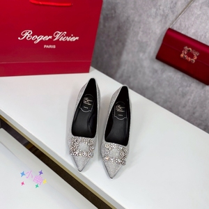 法国代购 Roger Vivier/rv女鞋 银色方扣水钻尖头细跟高跟鞋单鞋