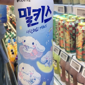 乐天之吻牛奶碳酸饮料草莓味气泡水乳味汽水芒果milks苏打气泡水