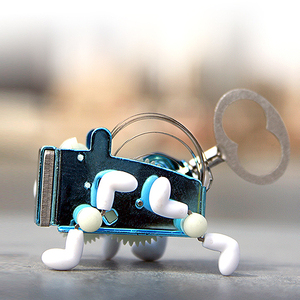 猫尾 美国kikkerland发条童趣变形虫手拧发条解闷玩具pea有趣创意