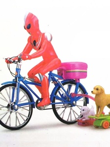 奥特曼骑自行车遛狗电动骑单车声光玩具孙悟空骑车转圈搞笑儿童男