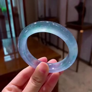 老凤祥缅甸老坑处理翡翠玉手镯子圆条七彩冰透飘花玻璃种蓝水晴