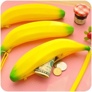 新款香蕉笔袋创意零钱包硅胶防水钱包糖果色女生可爱文具袋