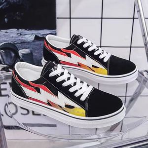 夏季新款帆布鞋子男韩版潮流百搭学生运动休闲鞋低帮闪电3人付款81