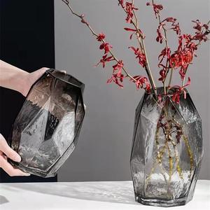现代简约北欧几何灰色玻璃花瓶样板间轻奢摆件创意家居软装饰品