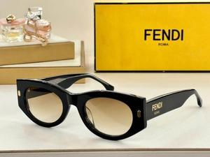 法国Fendi/芬迪墨镜女太阳镜眼镜圆脸圆型防紫外线户外玳瑁猫眼镜