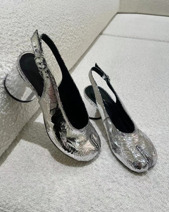 Maison Margiela/马吉拉 新款破镜圆柱根高跟鞋Tabi分趾凉鞋女士