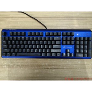 天生玩家 光魔8 背光机械键盘 电竞游戏有线机械键盘_阿里巴巴找货