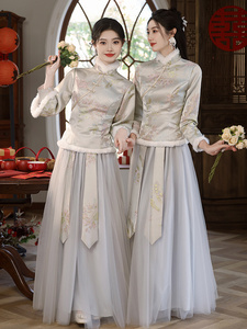 新年中式旗袍伴娘服2023新款冬季长袖高级感灰色姐妹团礼服裙冬天