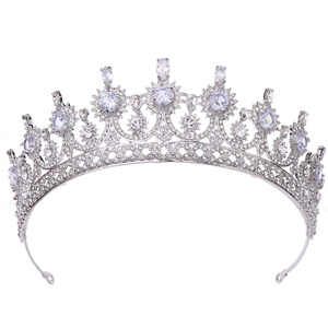 新款奢华水钻锆石王冠 女王公主新娘皇冠婚纱礼服摄影跟妆配饰品